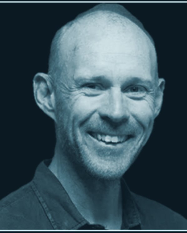Portrait of Prof. Nathan Kirchner